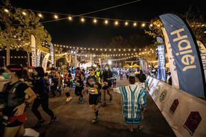 BIB: 
                            <button type="button" onclick="openModal(13717937)" class="btn btn-primary btn-sm float-right btn-popup" data-toggle="modal" data-target=".modal-high-quality">
                        <i class="fas fa-shopping-cart"></i> Add to Cart
                    </button>
                                            <button type="button" onclick="isThisMe(13717937, true)" class="btn btn-success btn-sm float-right btn-popup btn-isme hidden" data-toggle="tooltip" data-placement="bottom" title="นี่คือรูปของคุณใช่ไหม คลิกที่นี่เพื่อเอาเข้าอัลบั้ม">
                        <i class="fas fa-plus"></i> Add to album
                    </button>
                    <button type="button" onclick="isThisMe(13717937, false)" class="btn btn-warning btn-sm float-right btn-popup btn-isnotme hidden">
                        <i class="fas fa-ban"></i> Remove from album
                    </button>